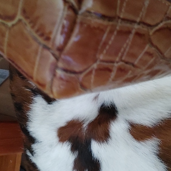 Diverso Leather Purse - Picture 3 of 9